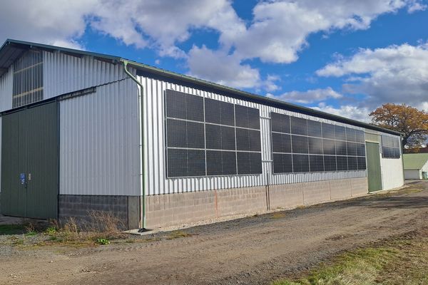 Priemyselná strešná FVE pre Eurofarms, Vlastiboř